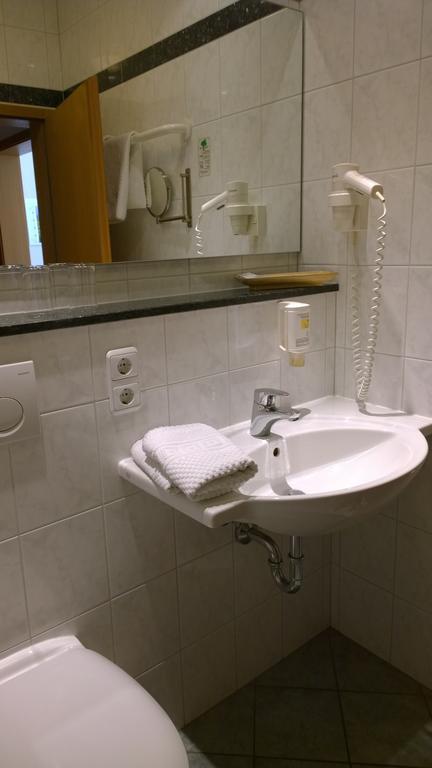 Weinhotel Rose Volkach Habitación foto